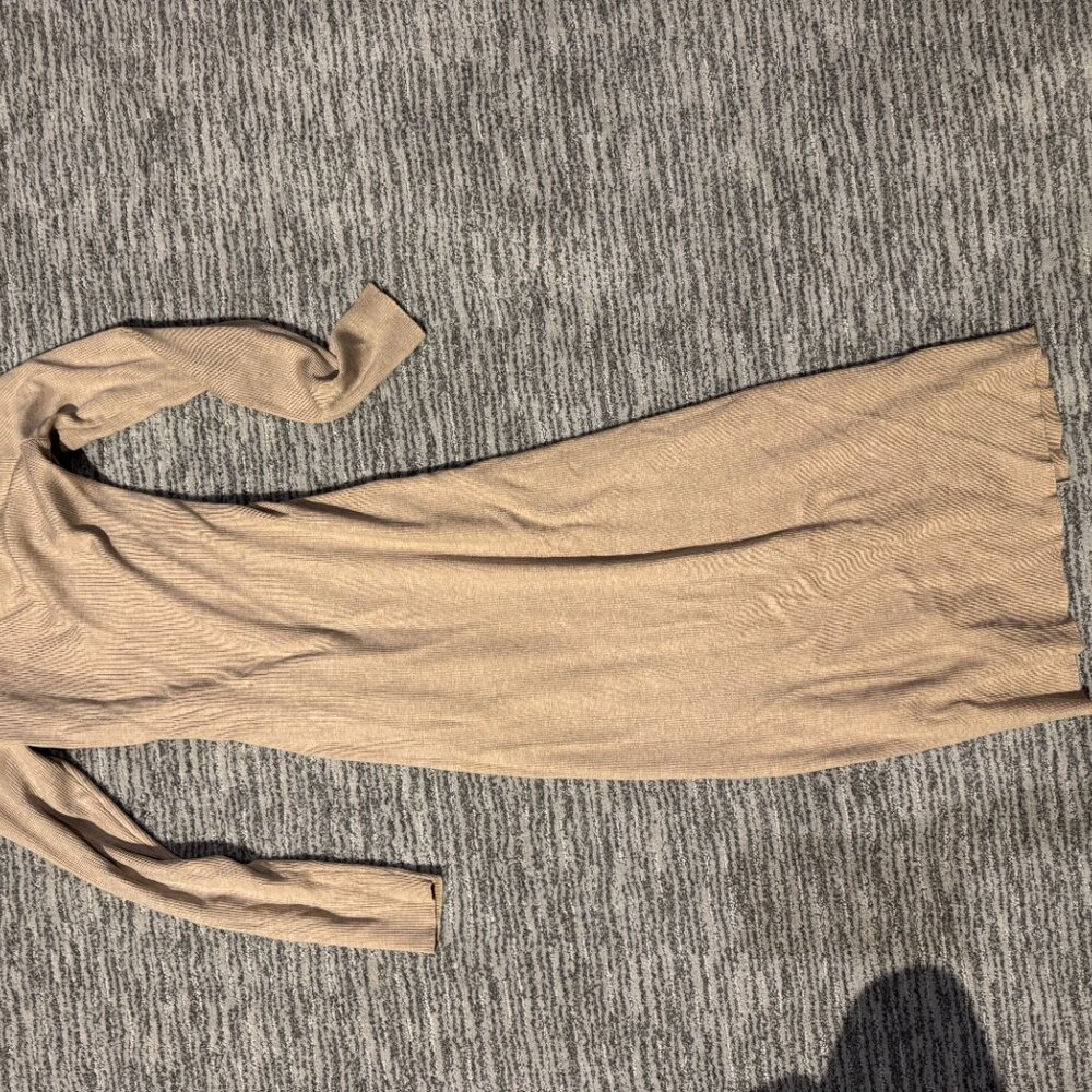 ASTR The Label - Picture 5 of 5